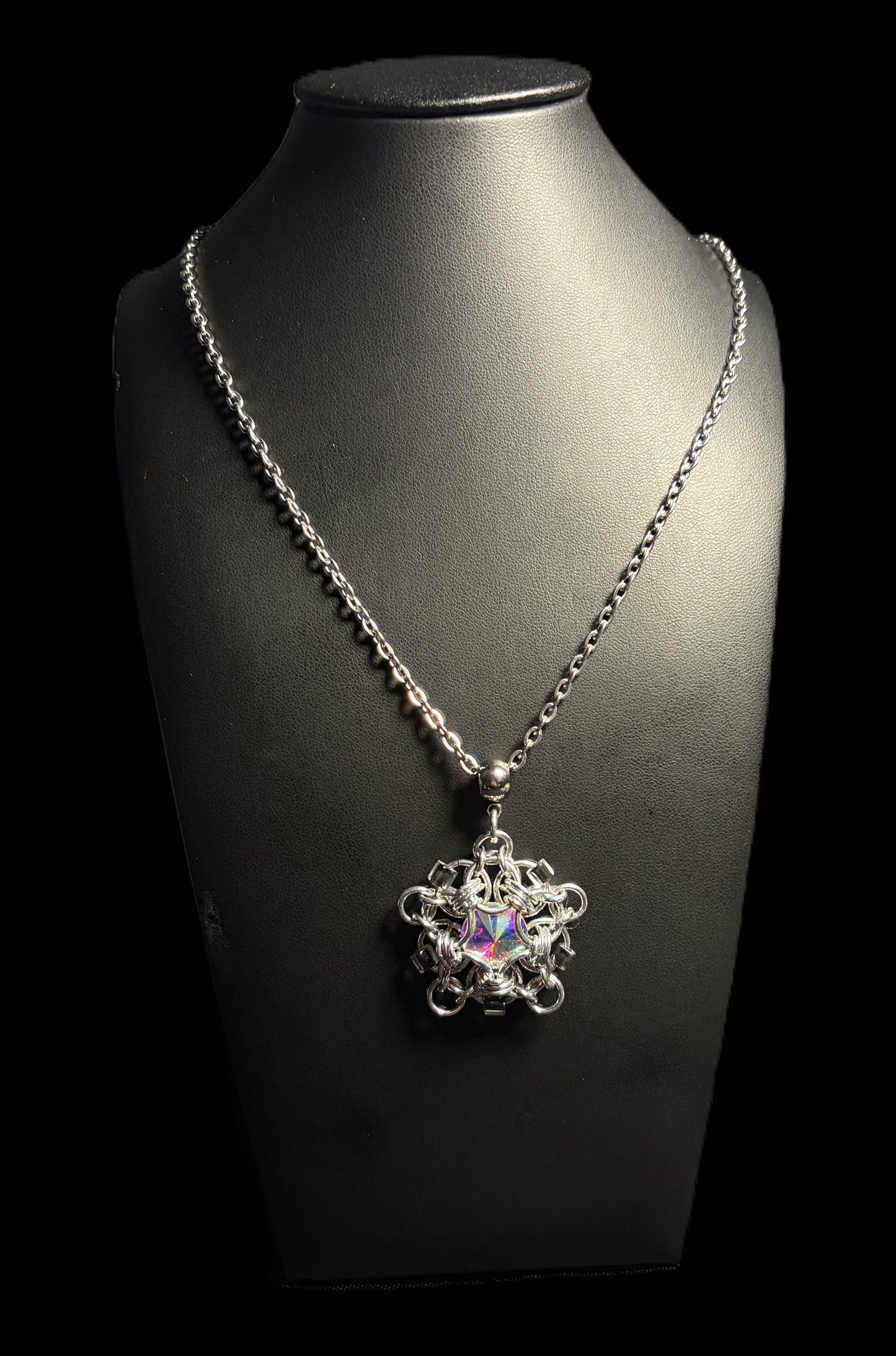 Aster Pendant Necklace