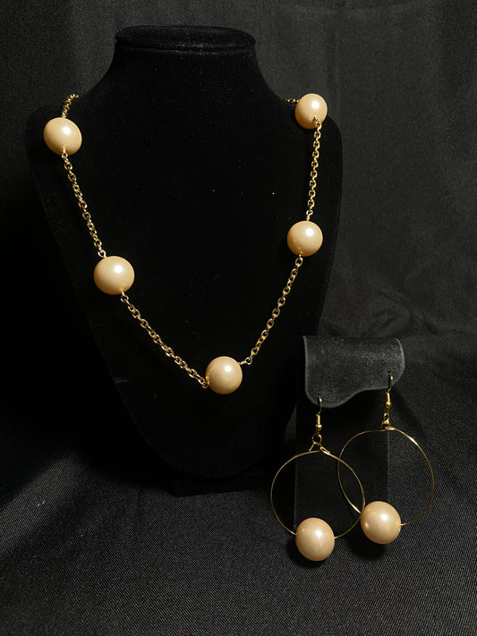 Big Pearls Necklace and Earring Set